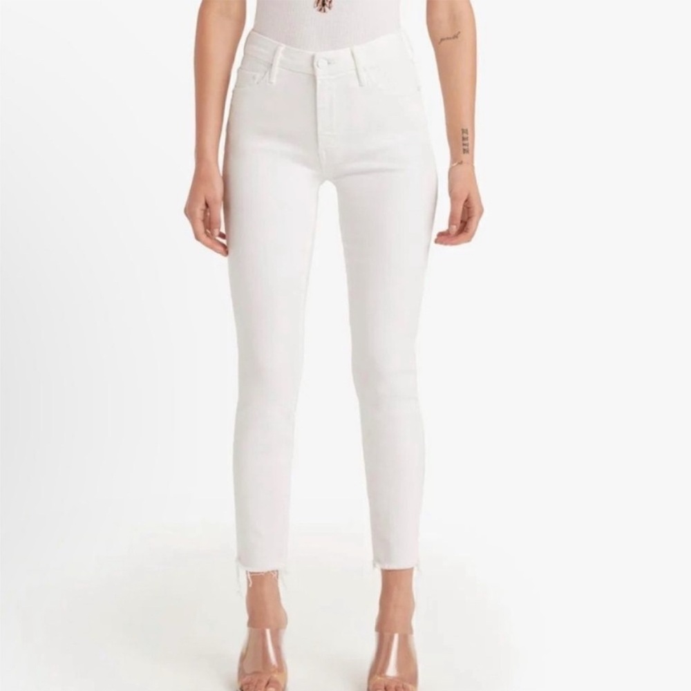 Mother high waisted Looker Ankle Fray jeans off white.